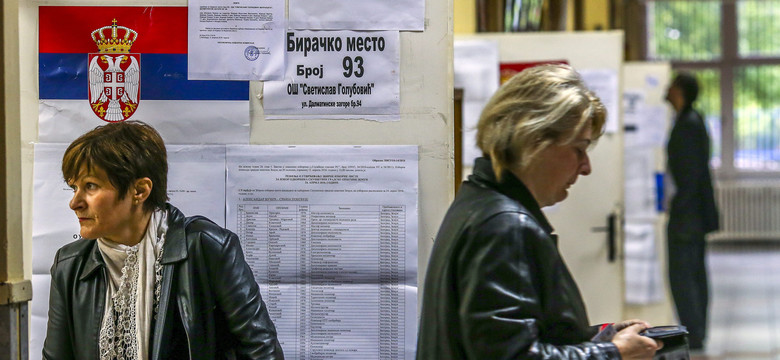 Serbowie wybierają parlament. Niespodzianek raczej nie będzie