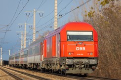 Skandal w pociągu. Podróżujący zamiast komunikatu usłyszeli 'Heil Hitler'