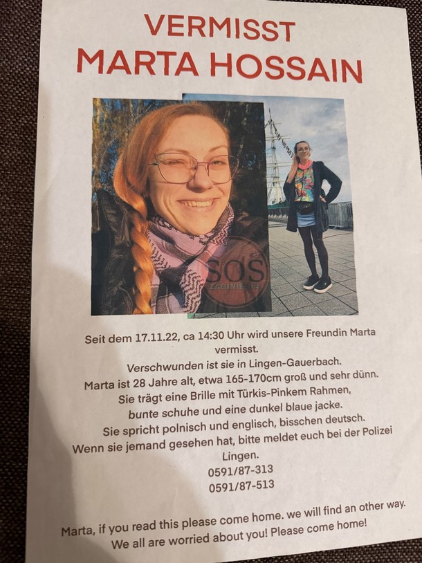 Plakaty z wizerunkiem zaginionej Marty