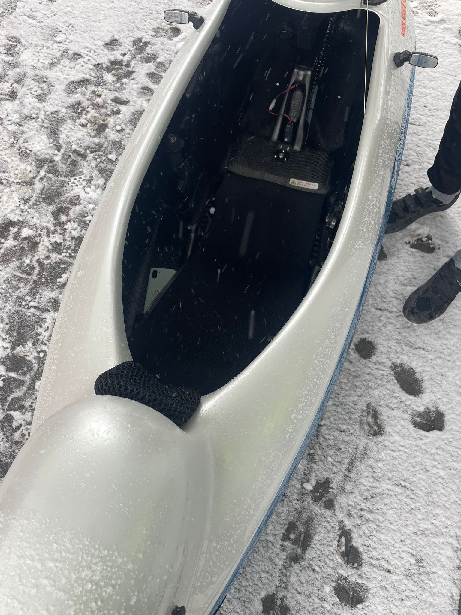 Česká policajná hliadka zastavila toto vozidlo za 10-tisíc eur. 