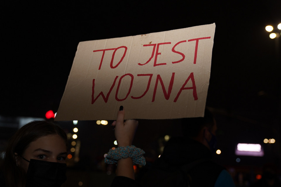 Warszawa. Szesnasty dzień protestów po wyroku Trybunału Konstytucyjnego