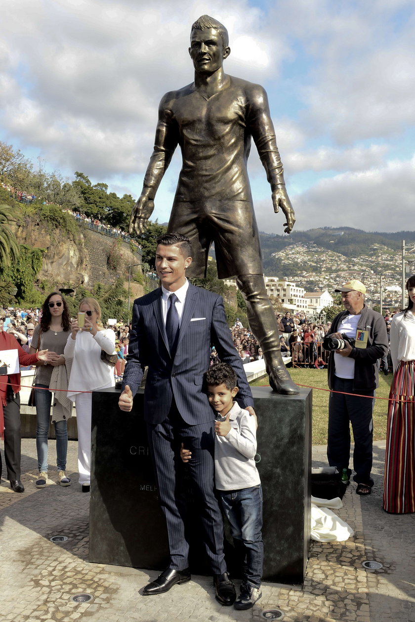 Sprofanowali pomnik Cristiano Ronaldo. "Haniebny czyn z zazdrości"