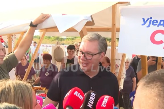 (VIDEO) "IĆI ĆU NA IZBORE ONAKO KAKO NIKO OD NJIH NIJE" Vučić u Vladimirovcima: Svom snagom ću pomoći listi "Ujedinjena Srbija" da pobedi