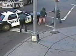 Policjant masakrował chorego psychicznie