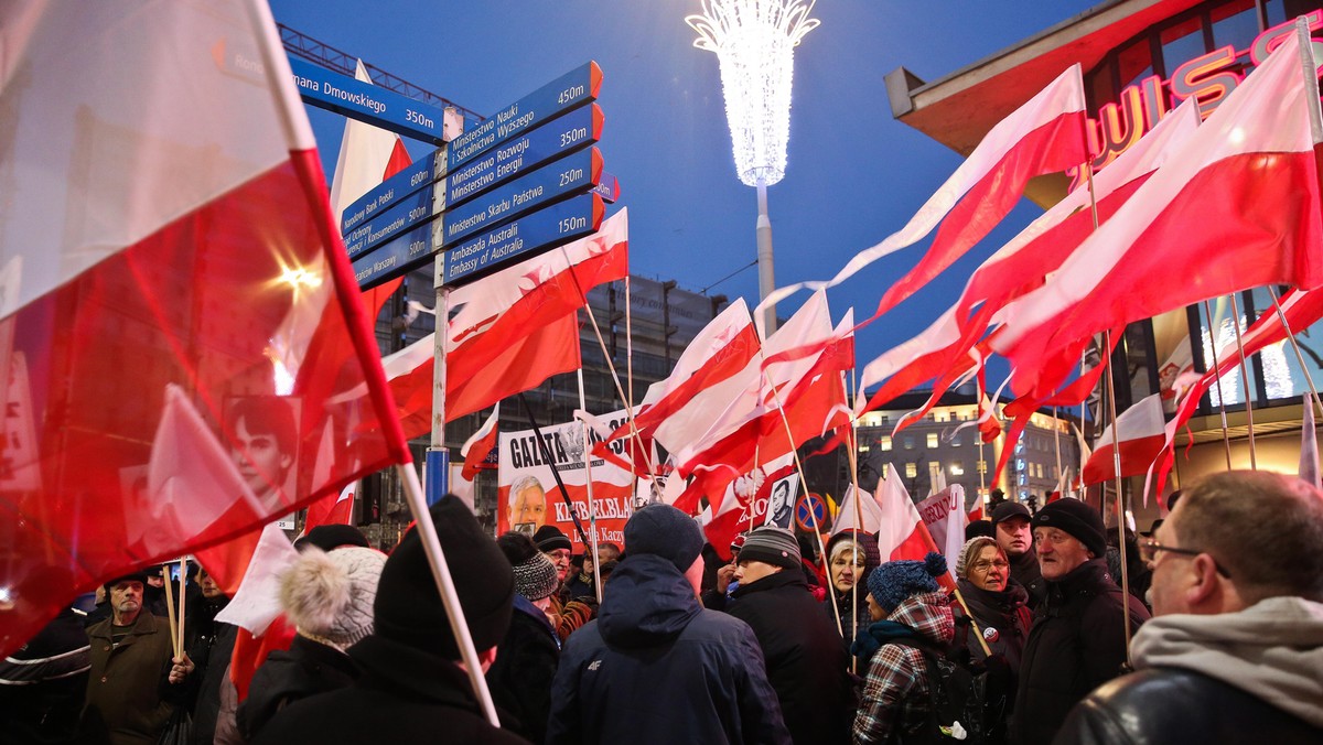 pikieta 13 grudnia KOD PiS Jarosław Kaczyński