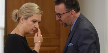 "Nie spotkałam się z taką agresją". Tajemnica słynnego zdjęcia Wassermann i pełnomocnika byłego ministra