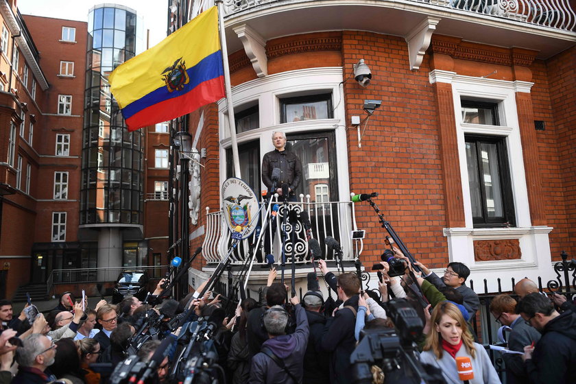 Assange domaga się lepszych warunków 