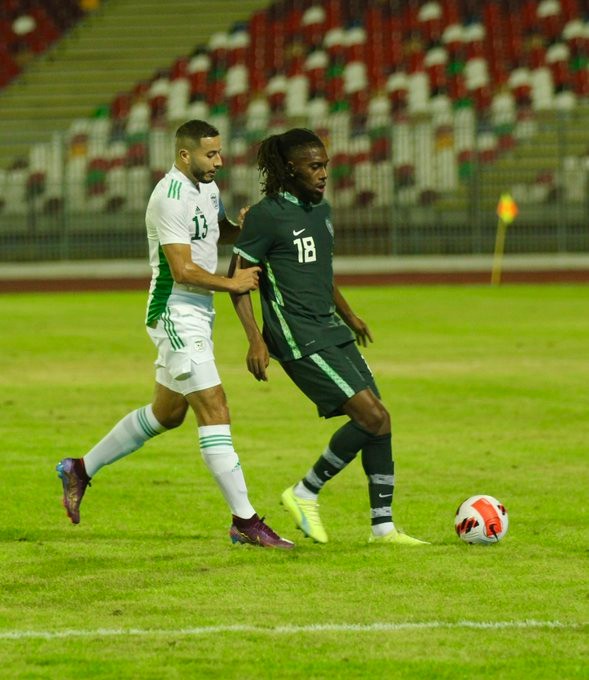 Iwobi était dans un match entre le Nigeria et l'Algérie