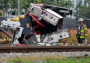 Železnička nesreća na Floridi: Voz se sudario sa vatrogasnim vozilom