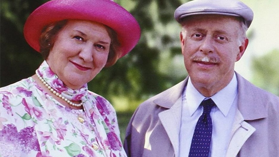 Patricia Routledge i Clive Swift w serialu "Co ludzie powiedzą"