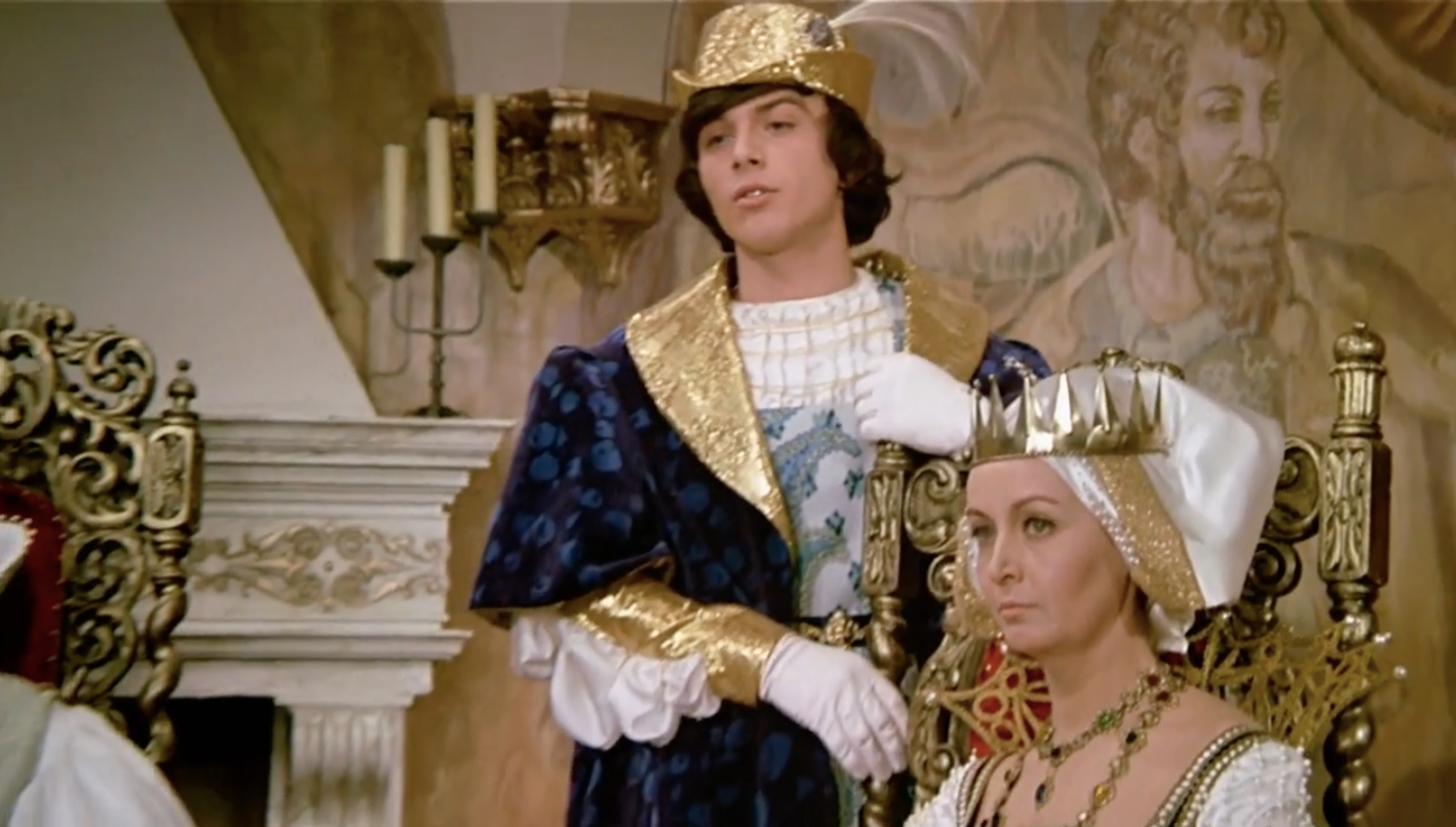 Pavel Trávníček a Karin Lesch vo filme Tři oříšky pro Popelku.