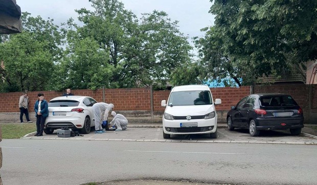 Potraga forenzike u selu Ljukovo kod Inđije