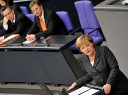 Niemiecka kanclerz żąda: Zmienić traktat z Lizbony