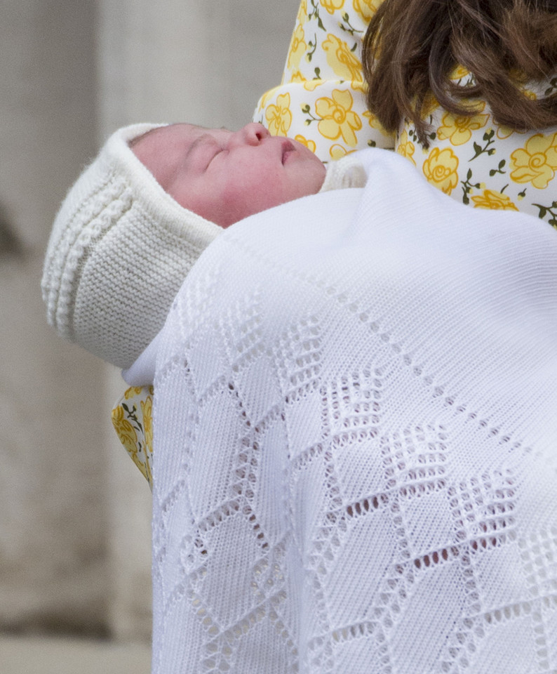 Księżna Kate i książę William ze swoją córeczką