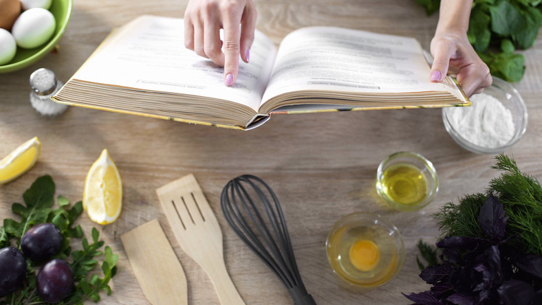 Książki kucharskie, dzięki którym nie zabraknie ci pomysłów na obiad