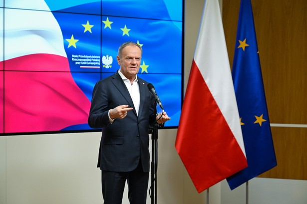 Tusk spotka się z Macronem. "Rozmowa w cztery oczy"