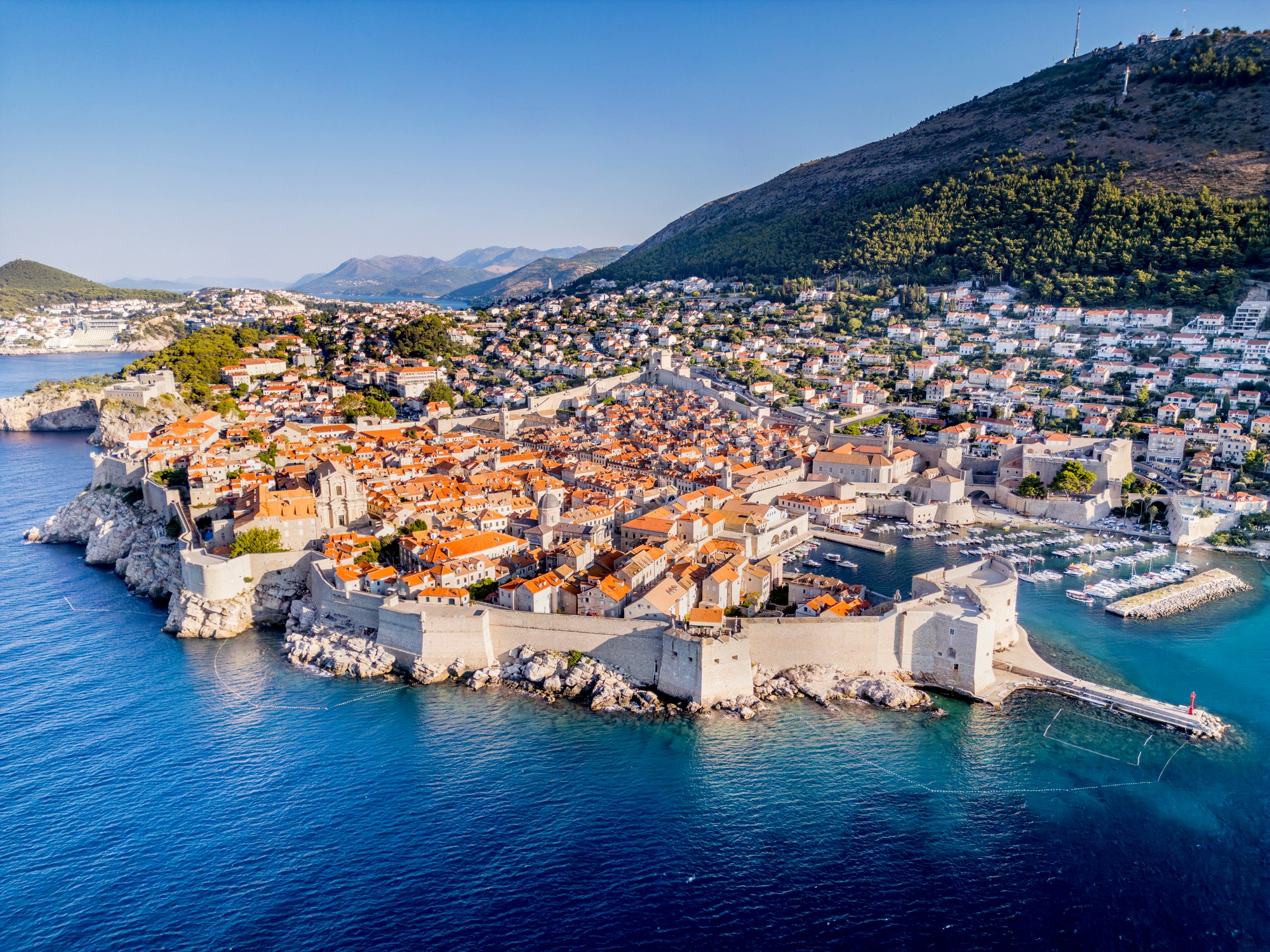 Dubrovník je populárnym chorvátskym letoviskom (ilustračné foto).