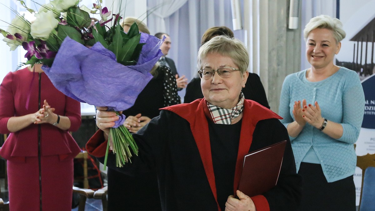 Barbara Labuda, założycielka i pierwsza przewodnicząca Parlamentarnej Grupy Kobiet, została wyróżniona tytułem honorowej przewodniczącej. - Jeszcze jakieś 300 lat i kobiety będą równe z mężczyznami - żartowała podczas konferencji z okazji 20-lecia grupy.