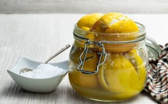 Właściwa, CZYLI JAKA?, dieta wspiera odporność w walce z wirusami. Nowe ustalenia