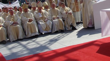 Sprawa abp. Juliusza Paetza. "Nie gorszyć maluczkich"