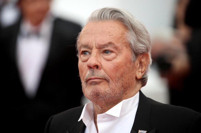 Elhunyt Alain Delon, legendás francia színész