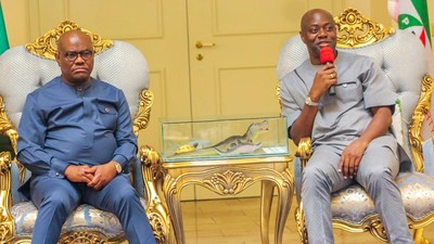 Rivers state Governor, Nyesom Wike, on Tuesday, visited his Oyo State counterpart, Seyi Makinde. [penangle]