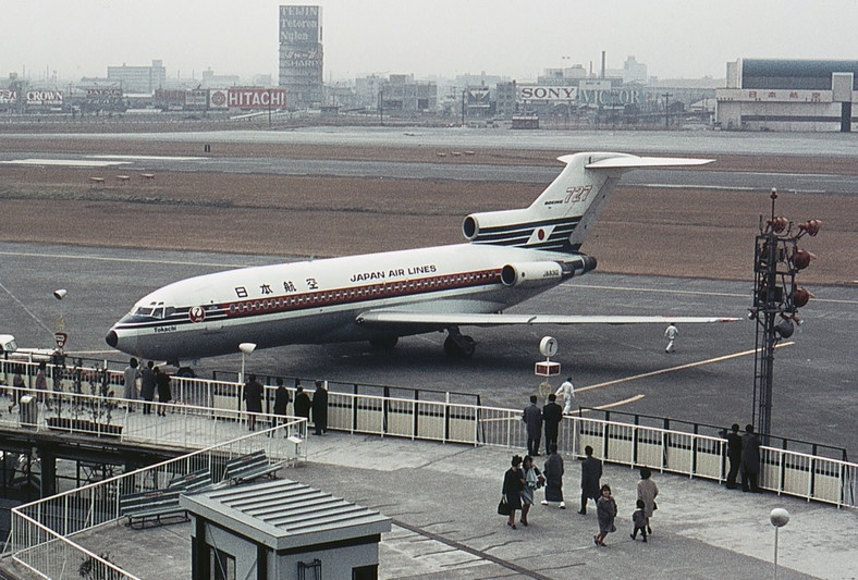 Boeing 727 Japan Airlines - niemal taki sam samolot został porwany 1970 r. 