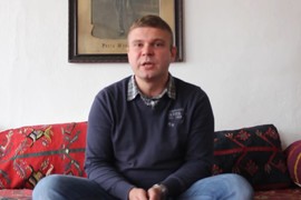 "Išao sam kroz selo sa MLADOM I SVATOVIMA koji su KUKALI I NARICALI na sav glas, a onda je usledio ŠOK": Aleksandar je bio na pravoj CRNOJ SVADBI