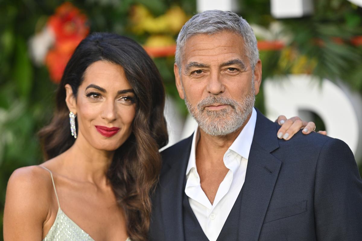 Amal y George Clooney iluminaron la alfombra roja con su estilo