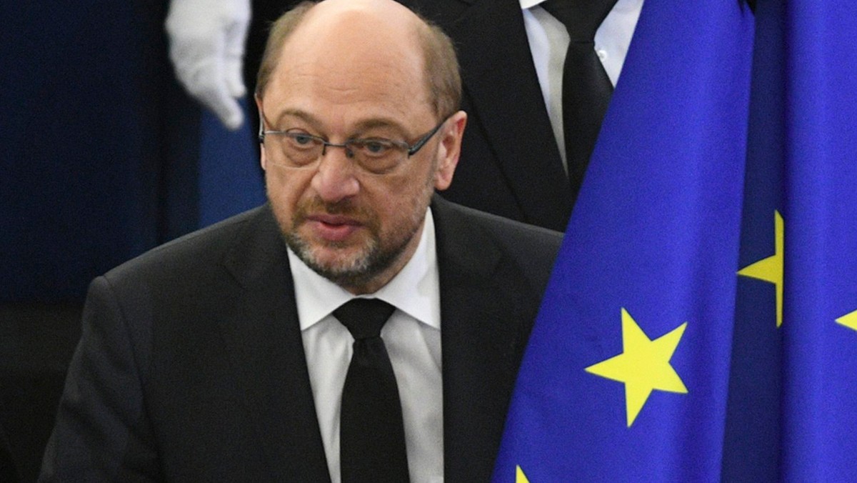 Szef SPD Martin Schulz byłby lepszym kanclerzem Niemiec niż Angela Merkel, nie tylko dla Niemiec, lecz także dla Polski – oceniła w wywiadzie udzielonym PAP polityk SPD, profesor Gesine Schwan. Profesor odniosła się też do kwestii imigrantów, jej zdaniem w Polsce jest wielu ludzi chętnych do przyjmowania uchodźców – nawet muzułmanów.