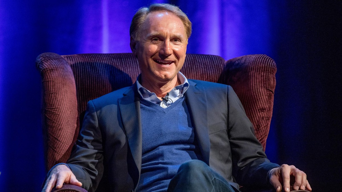 Dan Brown