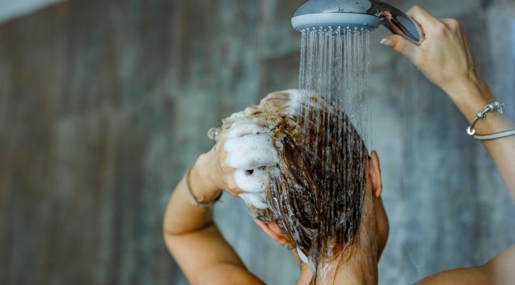 Szabad a zuhany alatt arcot mosni? Fotó: Getty Images