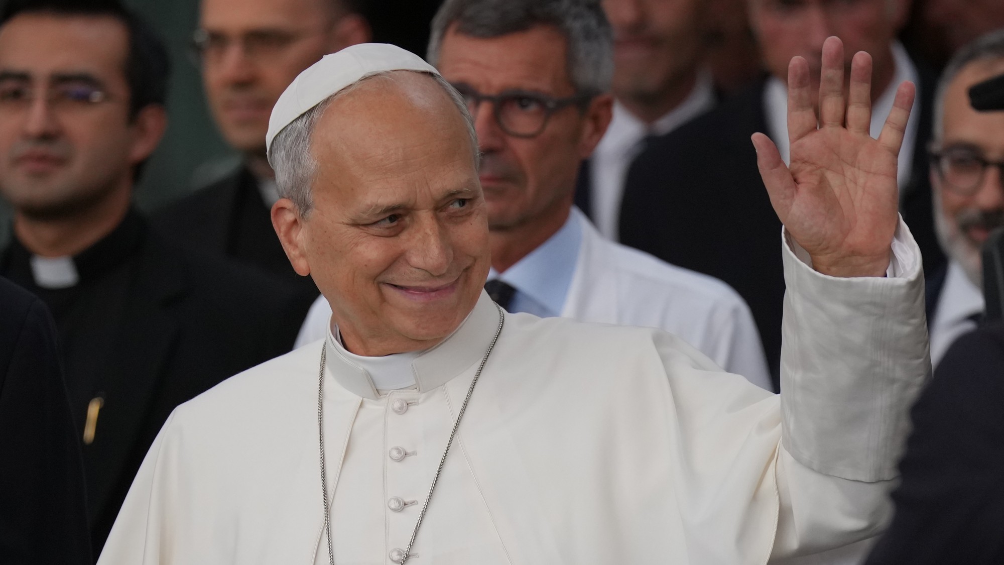  Pápež Lev XIV. opustil nemocnicu štyri dni po operácii.