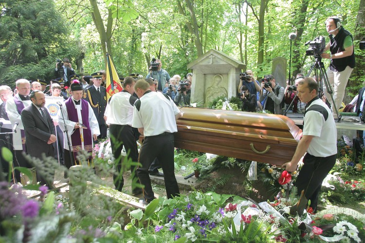 Na Warszawskich Powązkach odbył się pogrzeb Ireny Sendlerowej