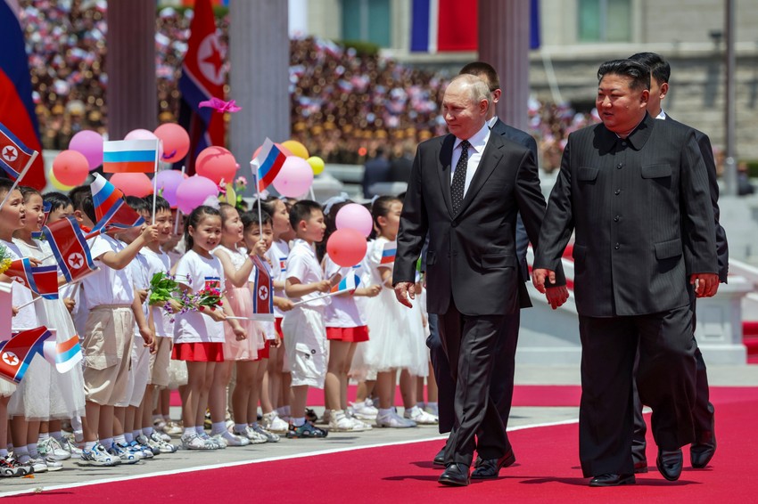 Vladimir Putin i Kim Džong Un