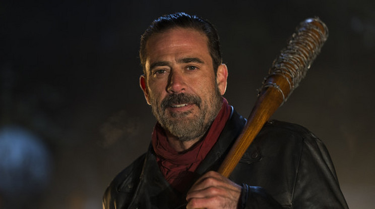 Negan ismét apa lett!