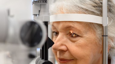 215 zł miesięcznie także dla osób z chorobami wzroku. kto w 2026 roku