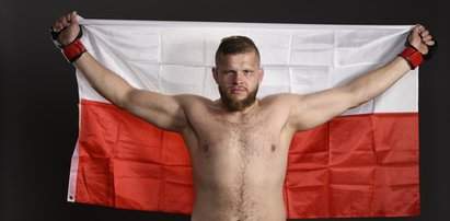 Polak zarobił fortunę w Las Vegas. Co za występ w walce wieczoru UFC!