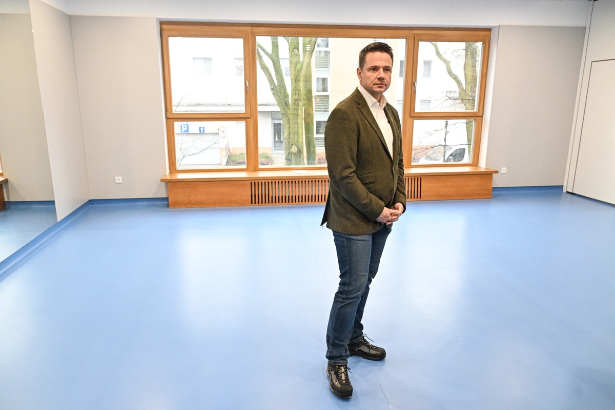 Najwięcej wskazań w rankingu zaufania otrzymał Rafał Trzaskowski - ufa mu 51,1 proc. badanych.