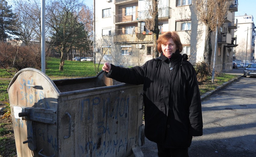 Milica Vasić uspela je da spase štence bačene u kontejner u Gornjem gradu
