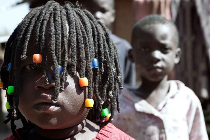 Deca iz sela blizu Kabvea (foto: Profimedia.rs)