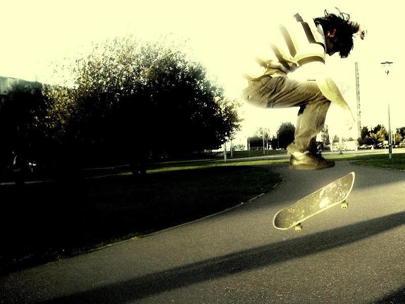 Michał T. - Kudłaty - varial kickflip [foto - Cenia]