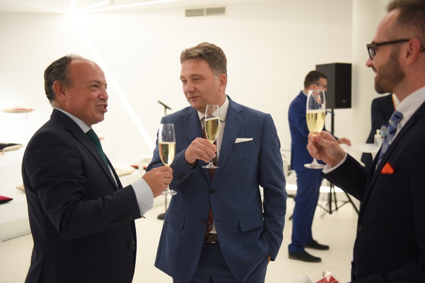 Orakl Vlada Dubai foto Peđa Vučković ustupljene fotografije