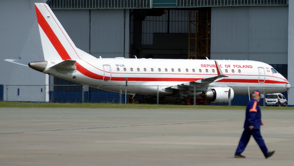 WARSZAWA LOTNISKO OKĘCIE RZĄDOWY EMBRAER 175 AWARIA (Embraer 175)