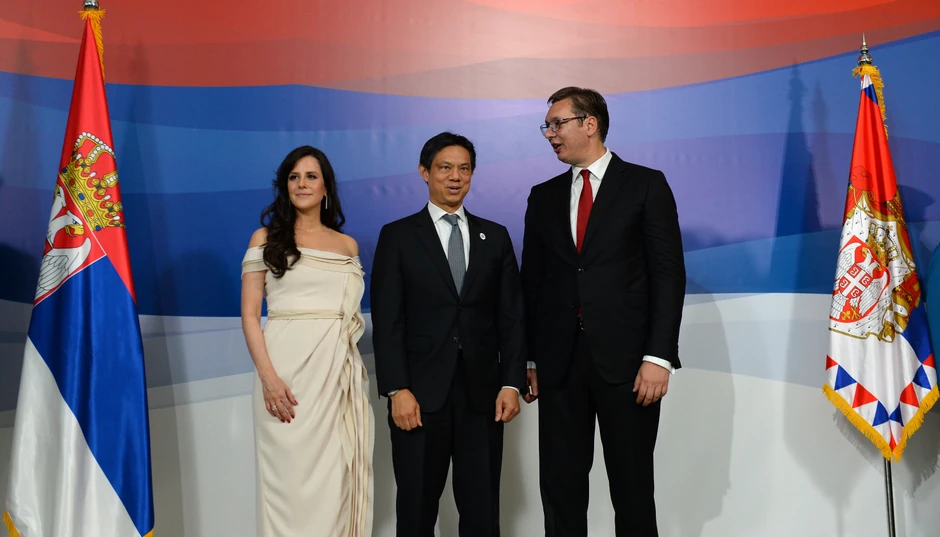 Hojt Ji sa Tamarom i Aleksandrom Vučićem