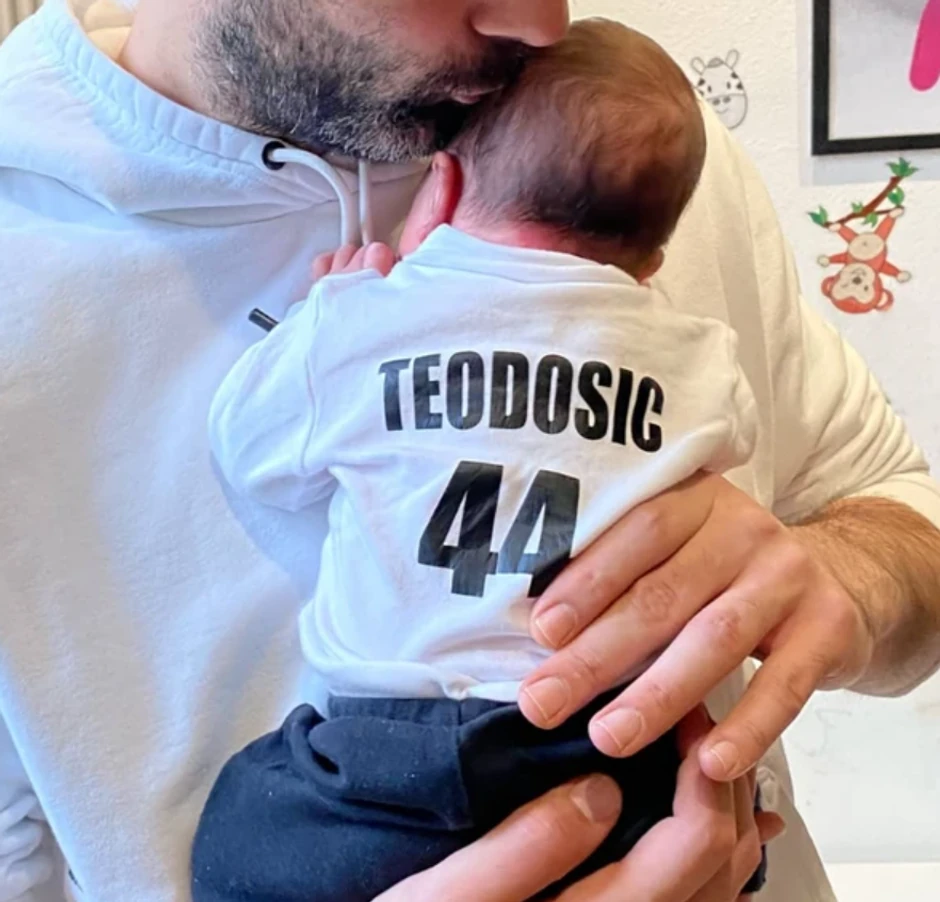 Jelisavetine poslednje objave sa Teom