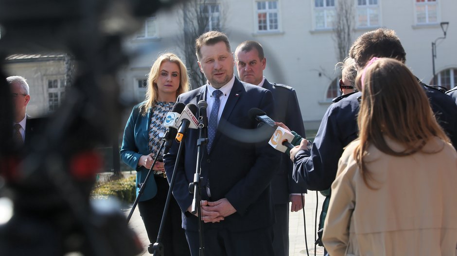 Minister edukacji i nauki Przemysław Czarnek i minister zdrowia Katarzyna Sójka