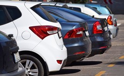 Złodziej ukradł samochód i rozbił go kilkanaście minut później