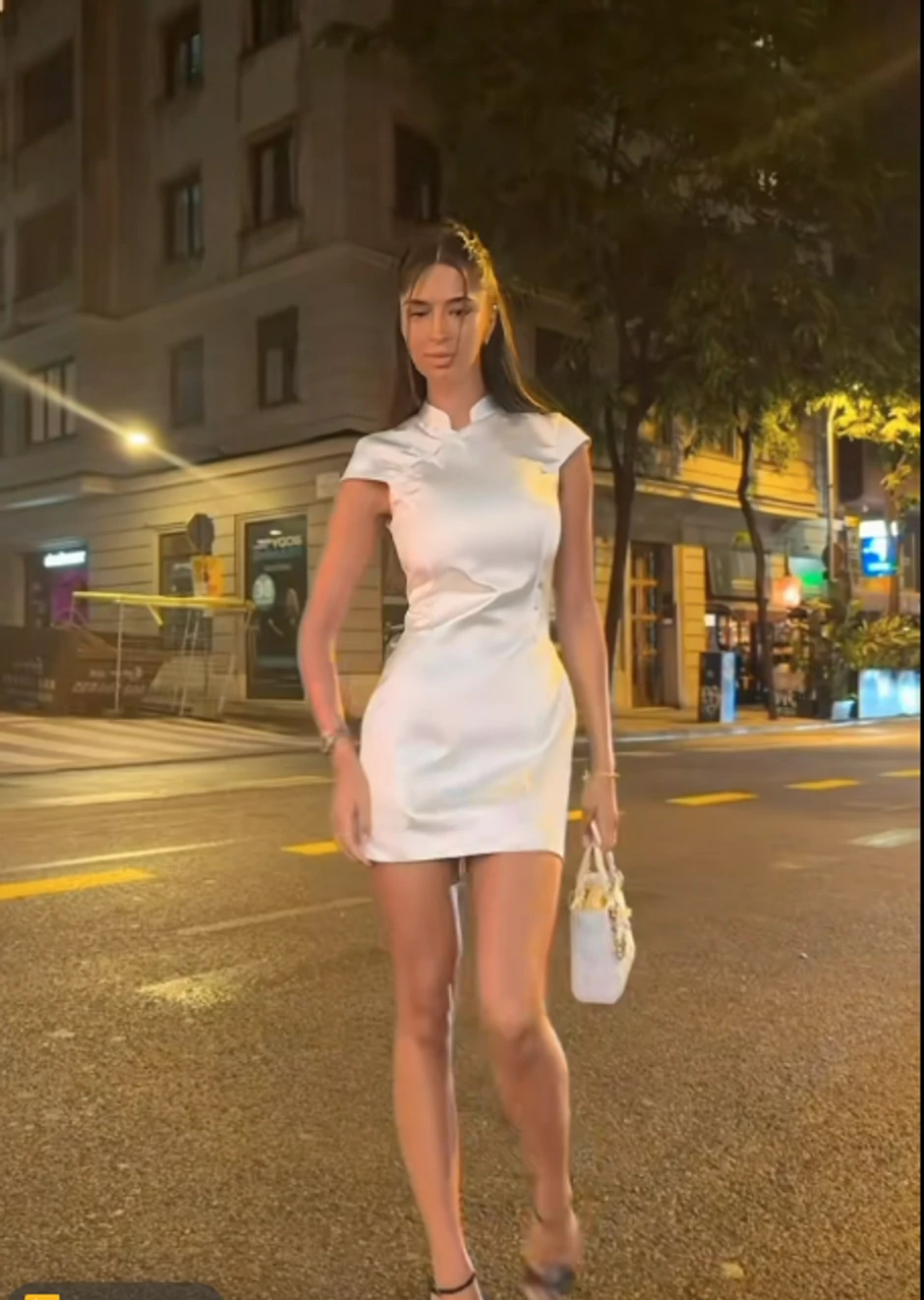 Đina se snima na ulici