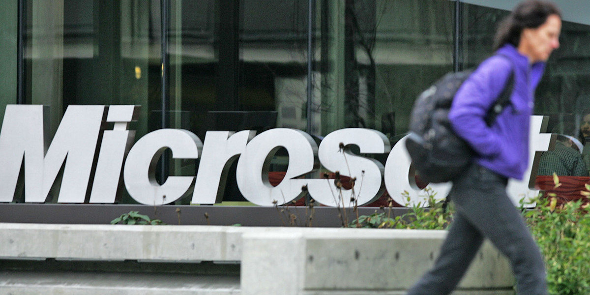 Police picked up a nude jogger on Microsoft's campus